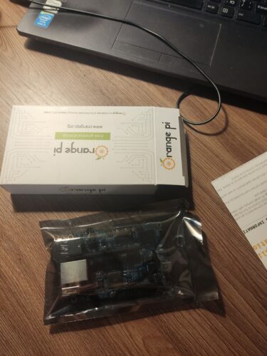 Click to view full screen Orange Pi 3 LTS 2GB de Ram, 8GB eMMC c/ Wifi + Bluetooth photo review