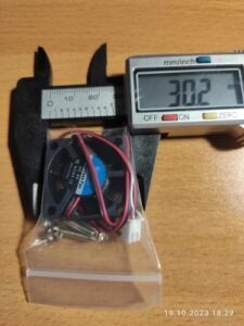 Click to view full screen Cooler 5V para Case de Raspberry Pi (3cm X 3cm x 1 cm) photo review